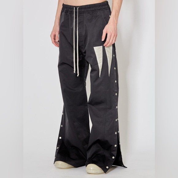 正規品 青山本店にて購入BALENCIAGA タトゥー柄 ホワイトパンツ 即完売 